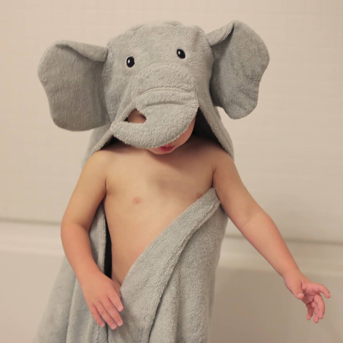 Elephant hooded towel for toddlers ages 2 to 8 years old