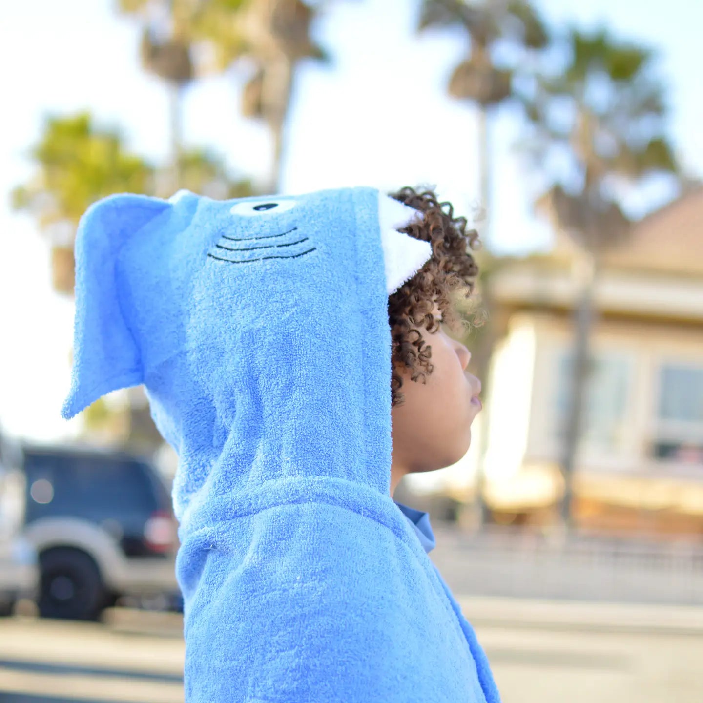Shark hooded towel for toddlers ages 2 to 8 years old