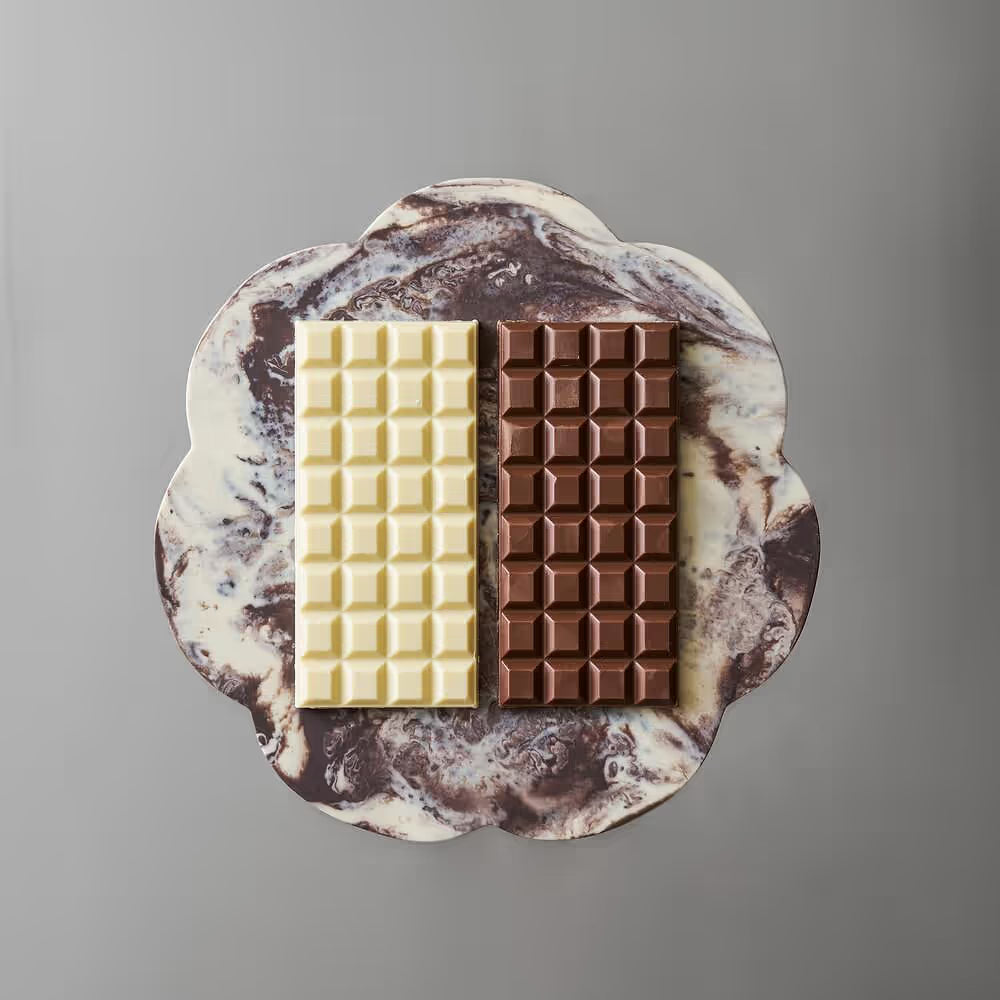 Addison Ross - Scallop Resin Chopping Board Chocolat