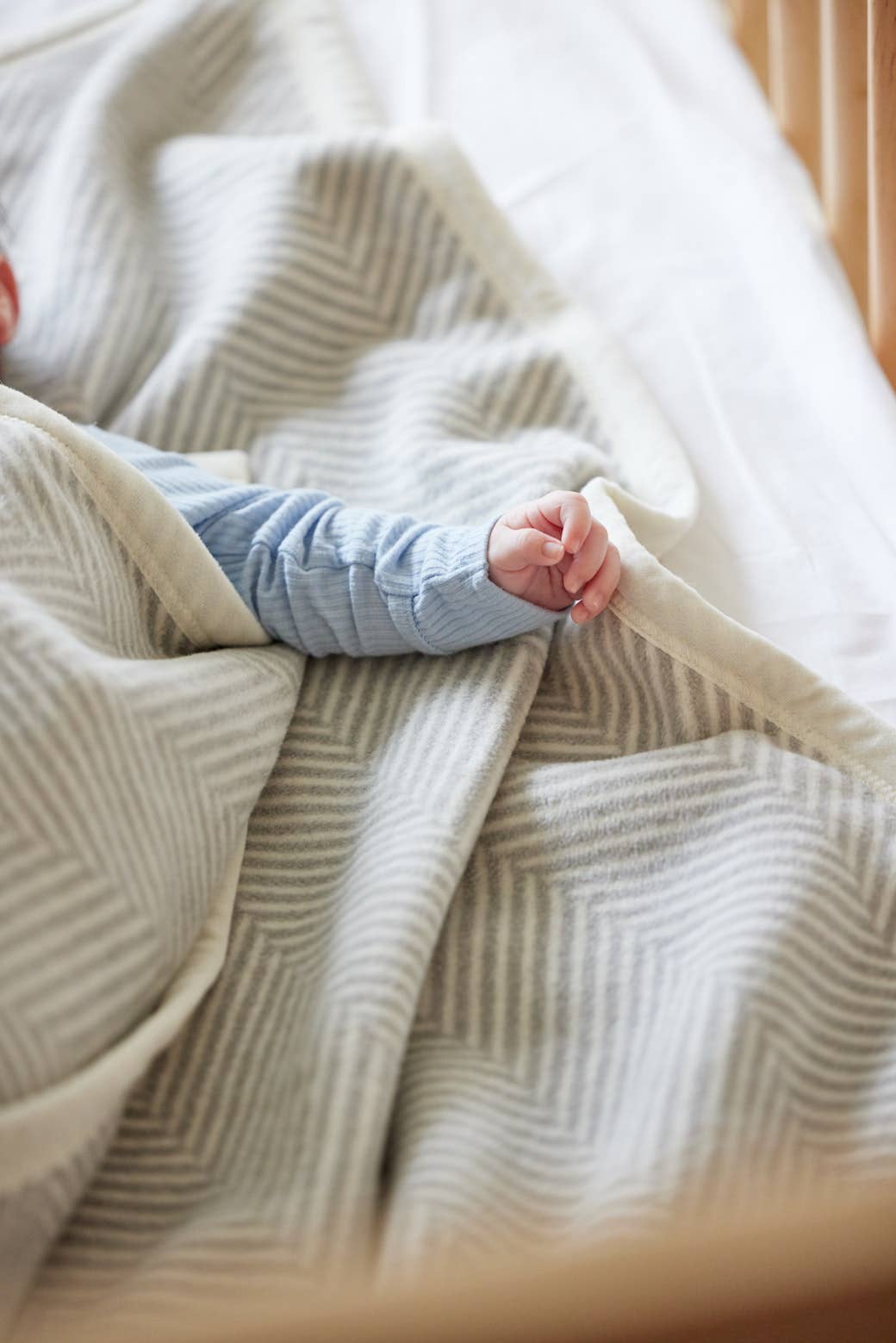 Chappy Wrap Harborview Herringbone Light Grey Blanket